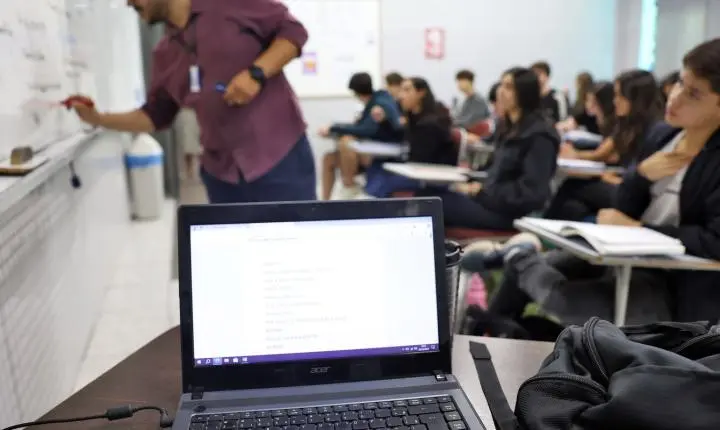 Fies: pré-selecionados têm até terça para complementar informações