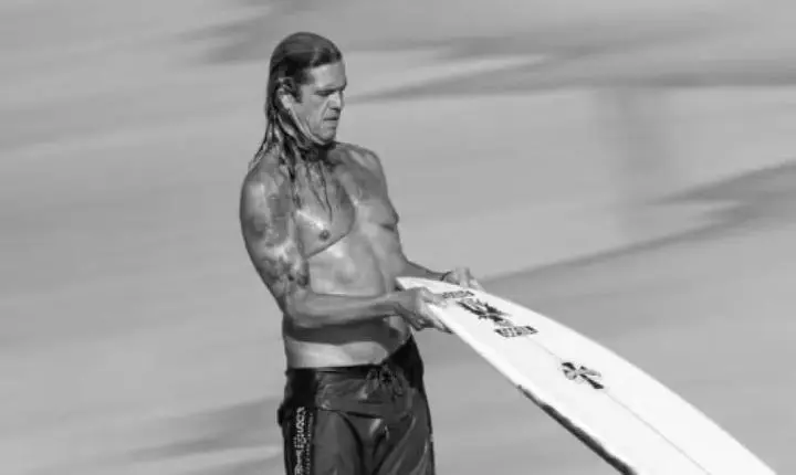 Ícone do surfe brasileiro Dadá Figueiredo morre aos 61 anos