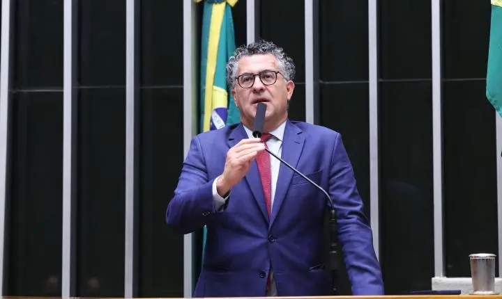 Projeto exige campanha informativa 90 dias antes de cobrança de pedágio em rodovia federal